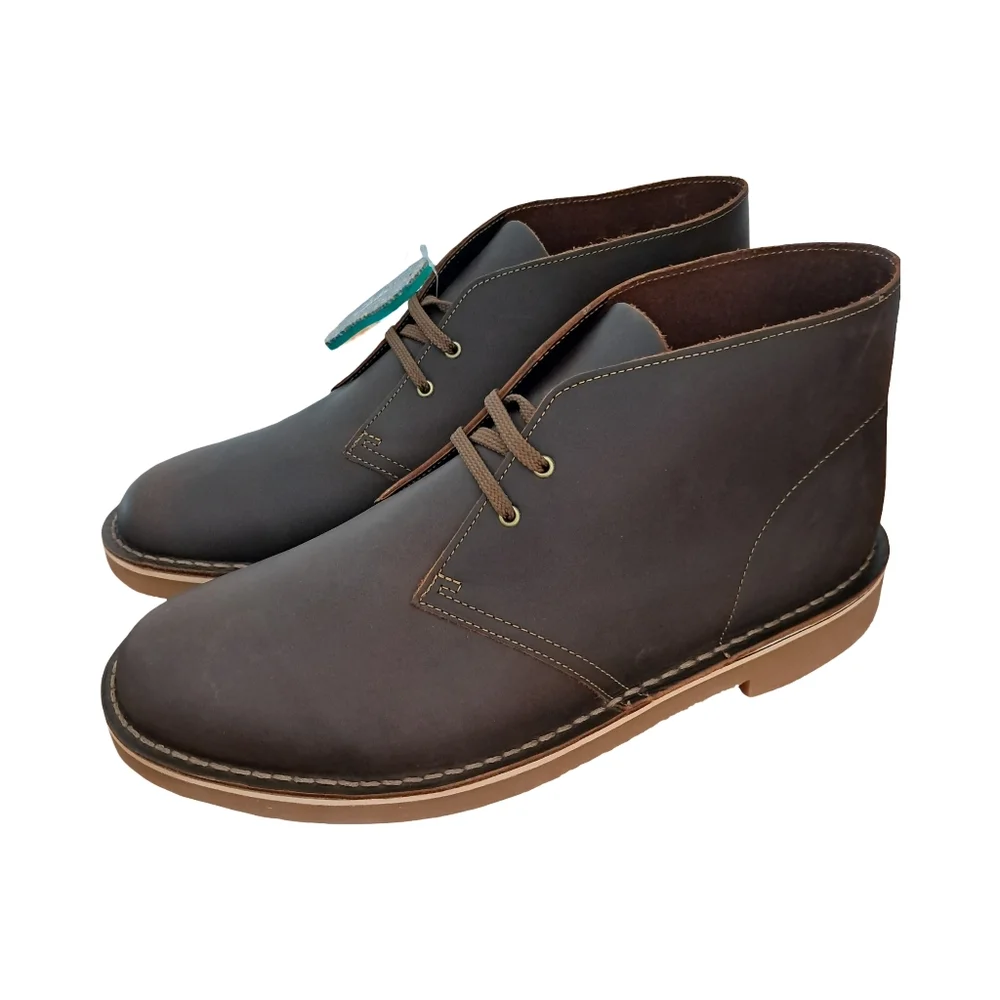 Clarks Brown Leather Men's Chukka Boots with Tan Sole